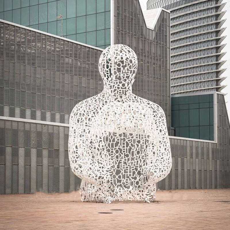 不銹鋼雕塑工廠，鏤空不銹鋼人物雕塑