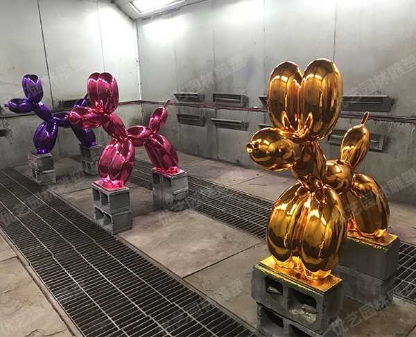 不銹鋼雕塑制作需要注意什么？